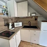 Apartament Mezzanine Avec Terrasse A Saint-aygulf, Proche - Fr-1-226a-207 *