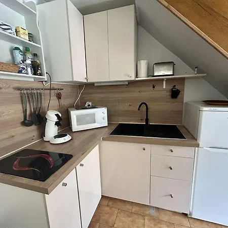 شقة Mezzanine Avec Terrasse A Saint-aygulf, Proche - Fr-1-226a-207 *
