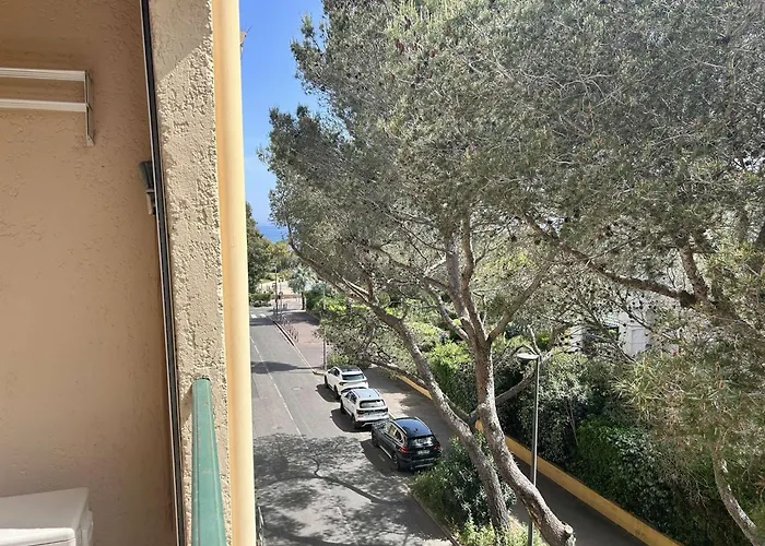 Mezzanine Avec Terrasse A Saint-aygulf, Proche - Fr-1-226a-207 * Fréjus