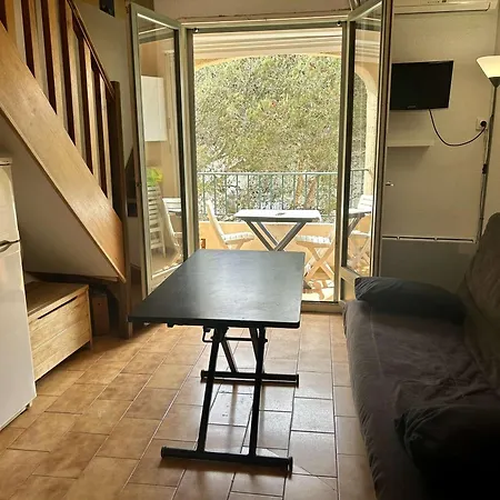 Mezzanine Avec Terrasse A Saint-aygulf, Proche - Fr-1-226a-207 Διαμέρισμα Fréjus
