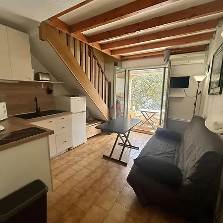 Apartament Mezzanine Avec Terrasse A Saint-aygulf, Proche - Fr-1-226a-207 Fréjus