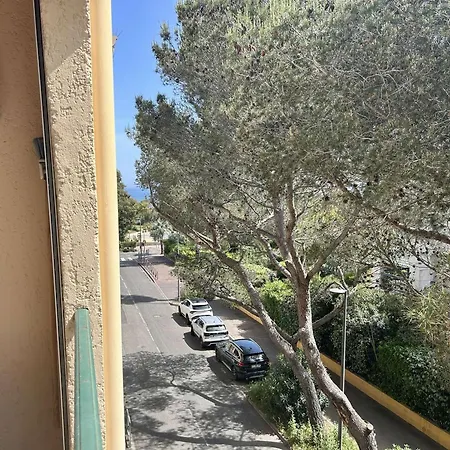 Mezzanine Avec Terrasse A Saint-aygulf, Proche - Fr-1-226a-207 * Fréjus