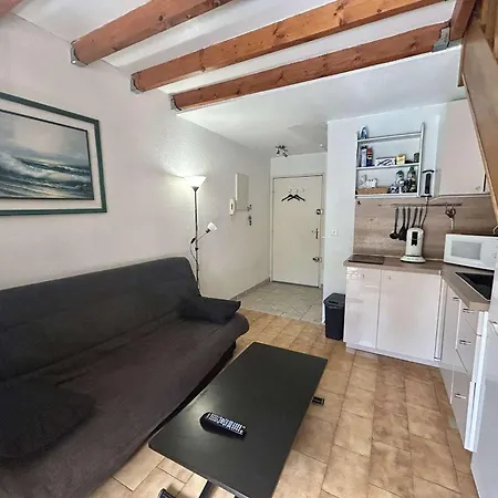 Mezzanine Avec Terrasse A Saint-aygulf, Proche - Fr-1-226a-207 Fréjus