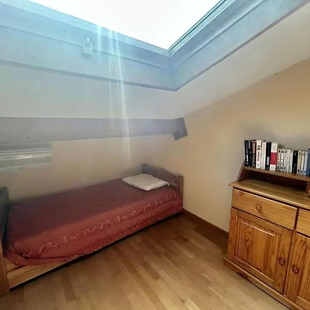 Mezzanine Avec Terrasse A Saint-aygulf, Proche - Fr-1-226a-207 * Fréjus